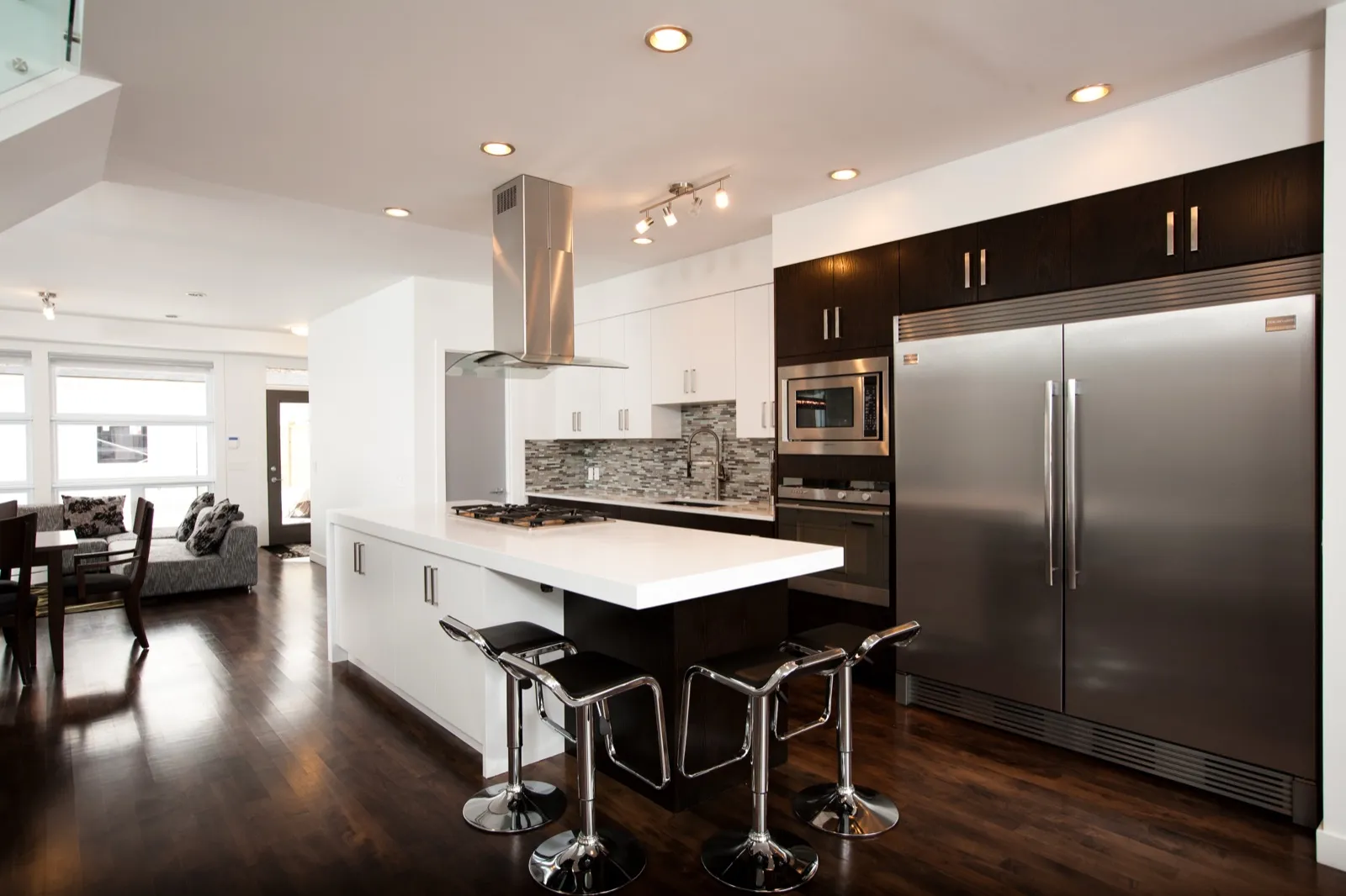 3614 Showhome - Image 2
